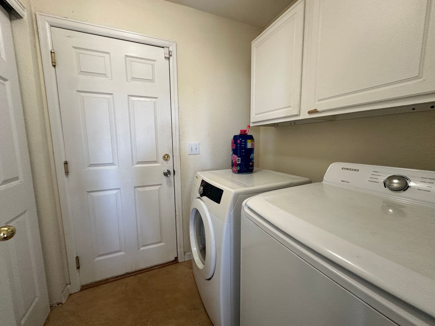 Thornton House: 11972 Glencoe Dr