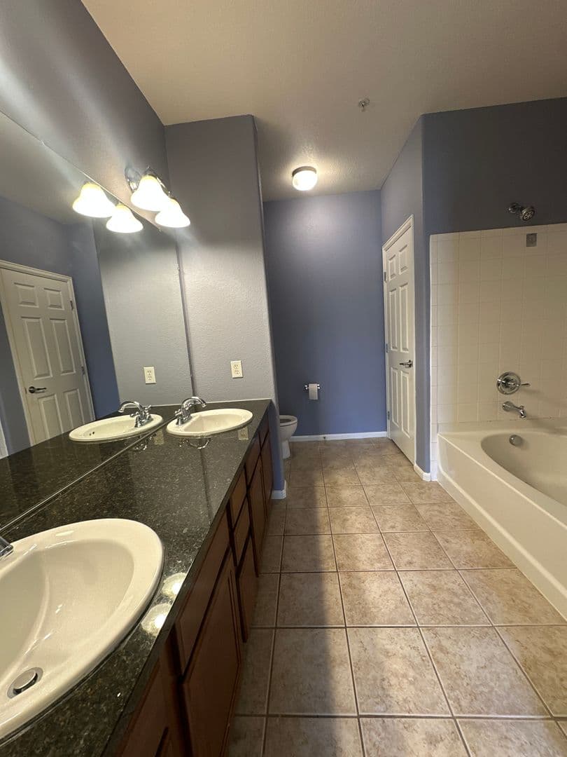 Erie House: 1425 Blue Sky Cir Unit 15-204