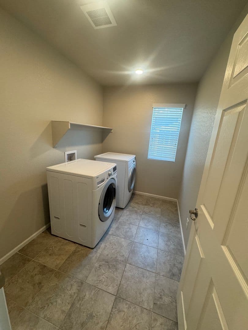 Centennial House: 15917 E Otero Ave