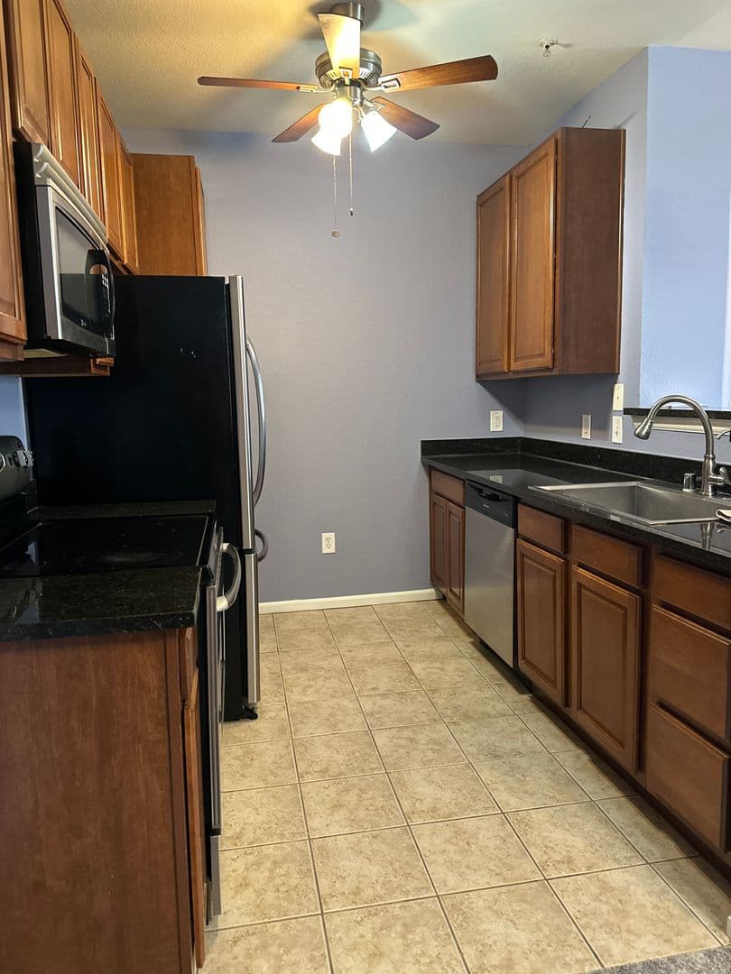 Erie House: 1425 Blue Sky Cir Unit 15-204