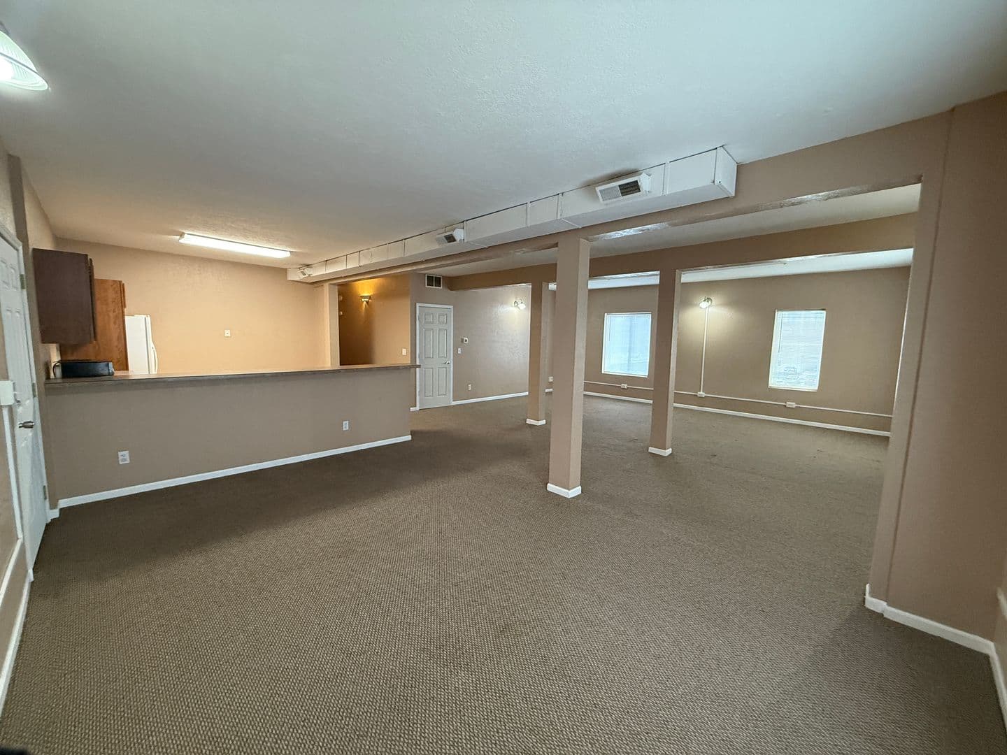 Jackson Apartment: 634 E Michigan Ave