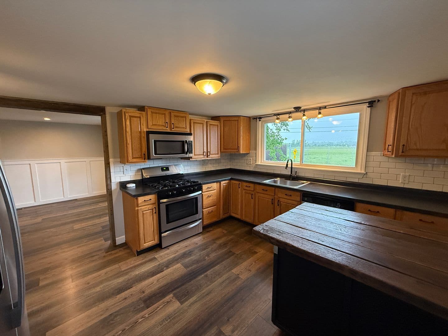 Jackson House: 1039 Brentwood Rd