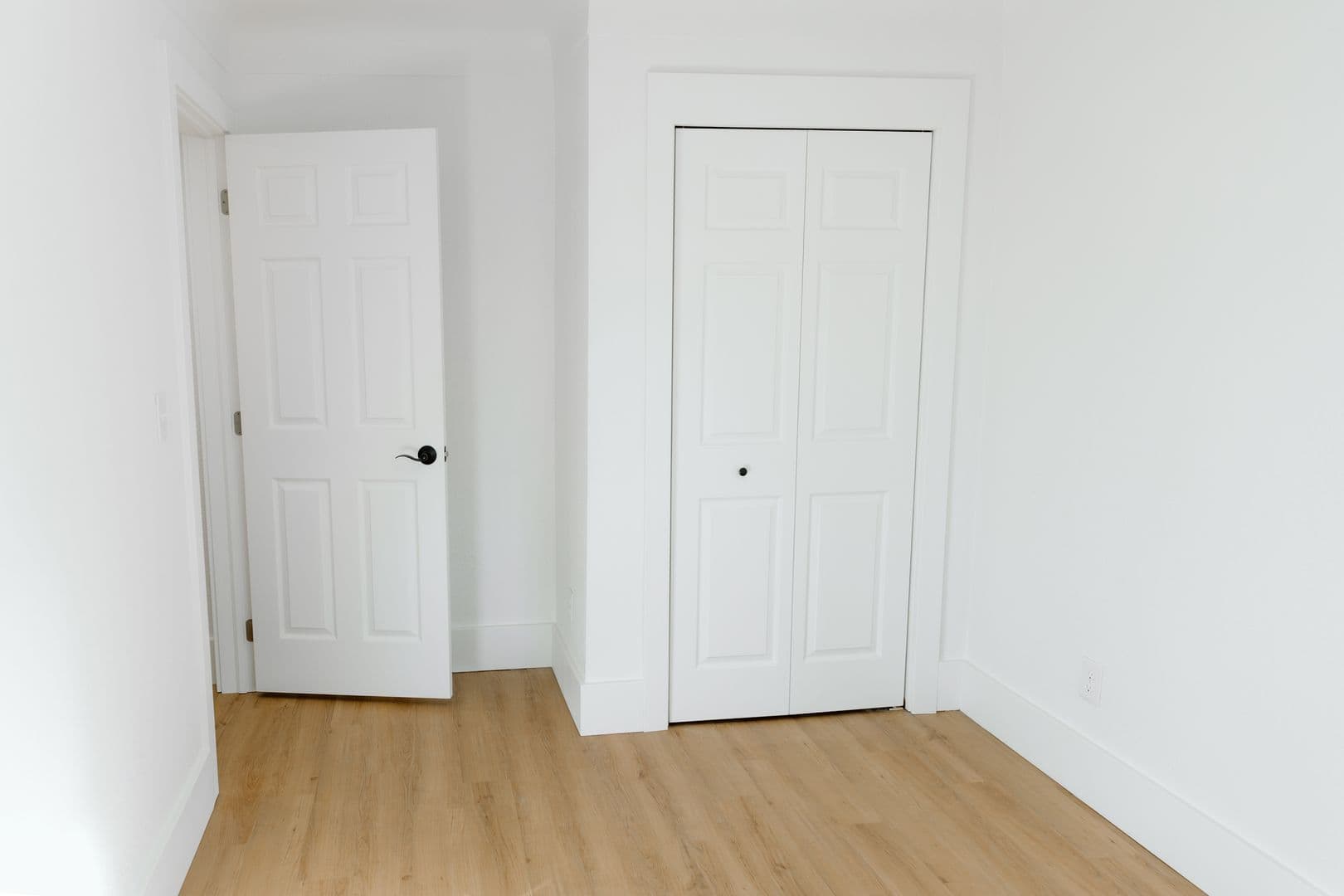 Spring Arbor Apartment: 114 Baker St