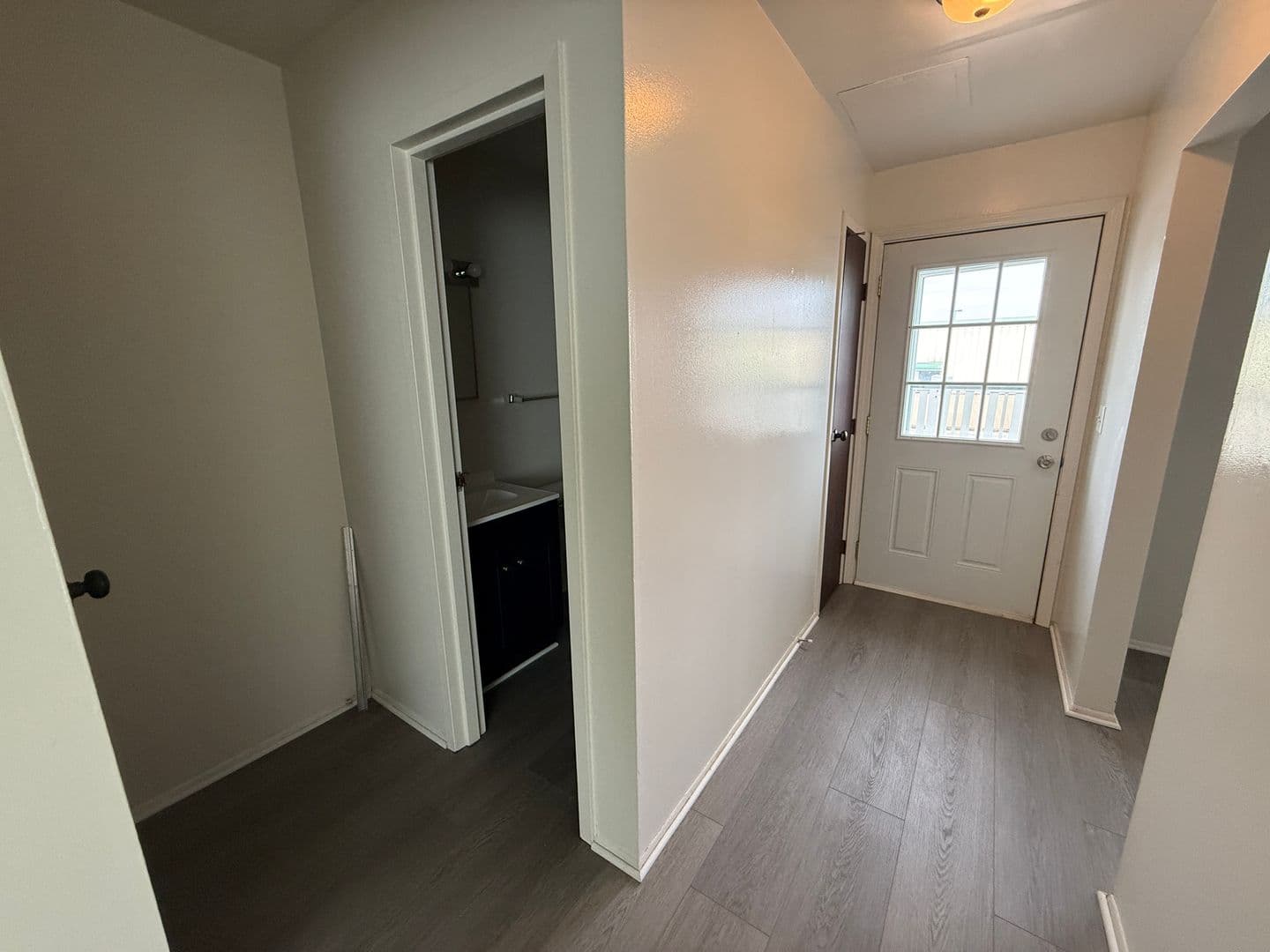 Jackson Apartment: 1482-1488 Longfellow Ave