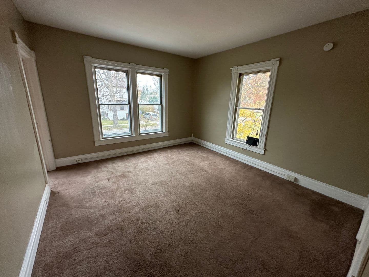 Adrian Apartment: 137 Park St