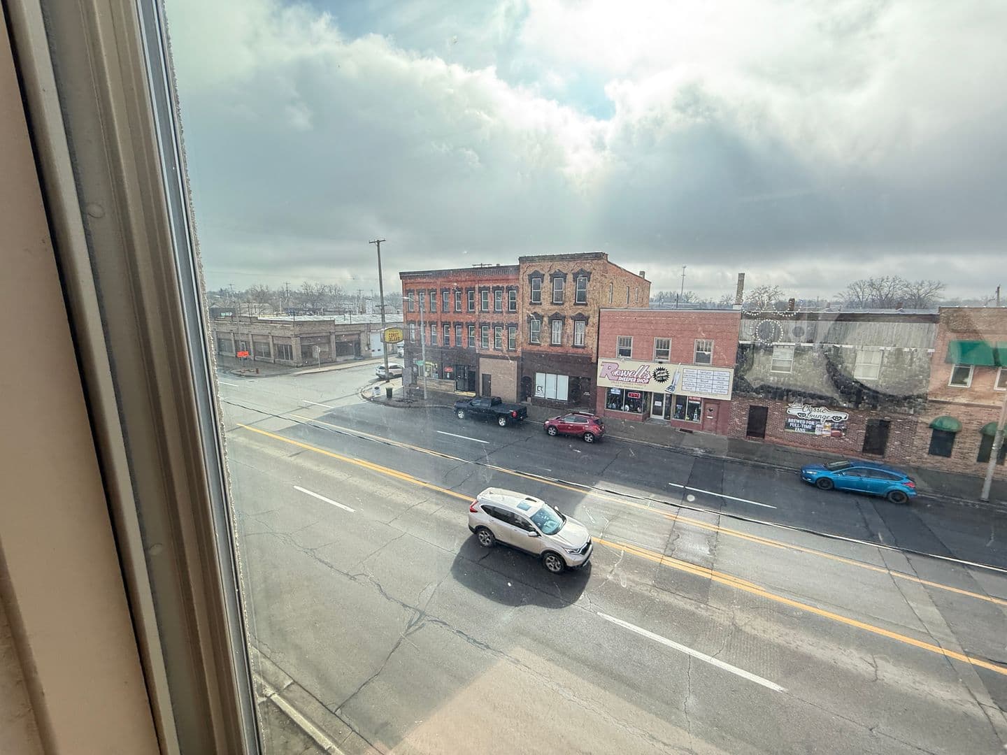 Jackson Apartment: 634 E Michigan Ave