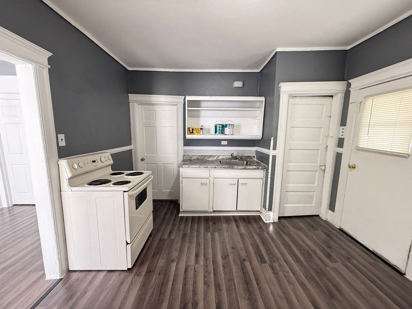 Jackson Apartment: 1239 Greenwood Ave