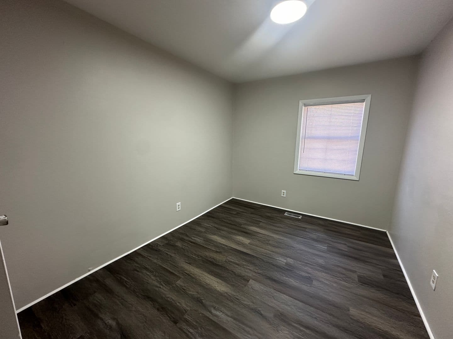 Jackson Apartment: 414 N State St
