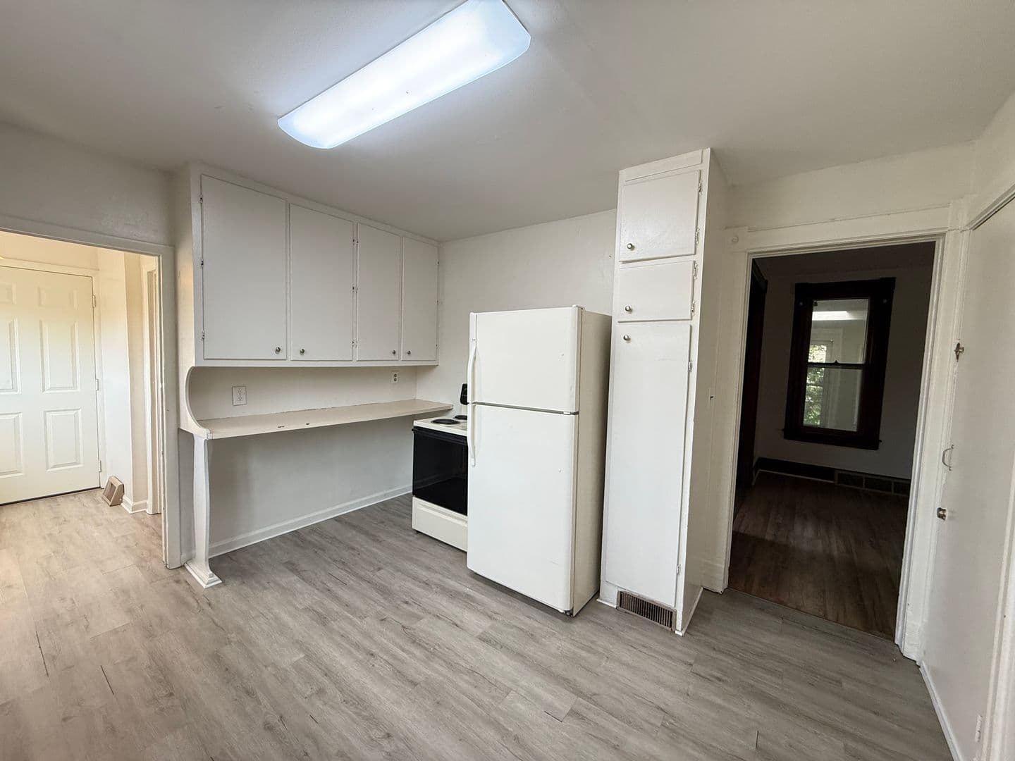 Jackson Apartment: 306 N Elm Ave