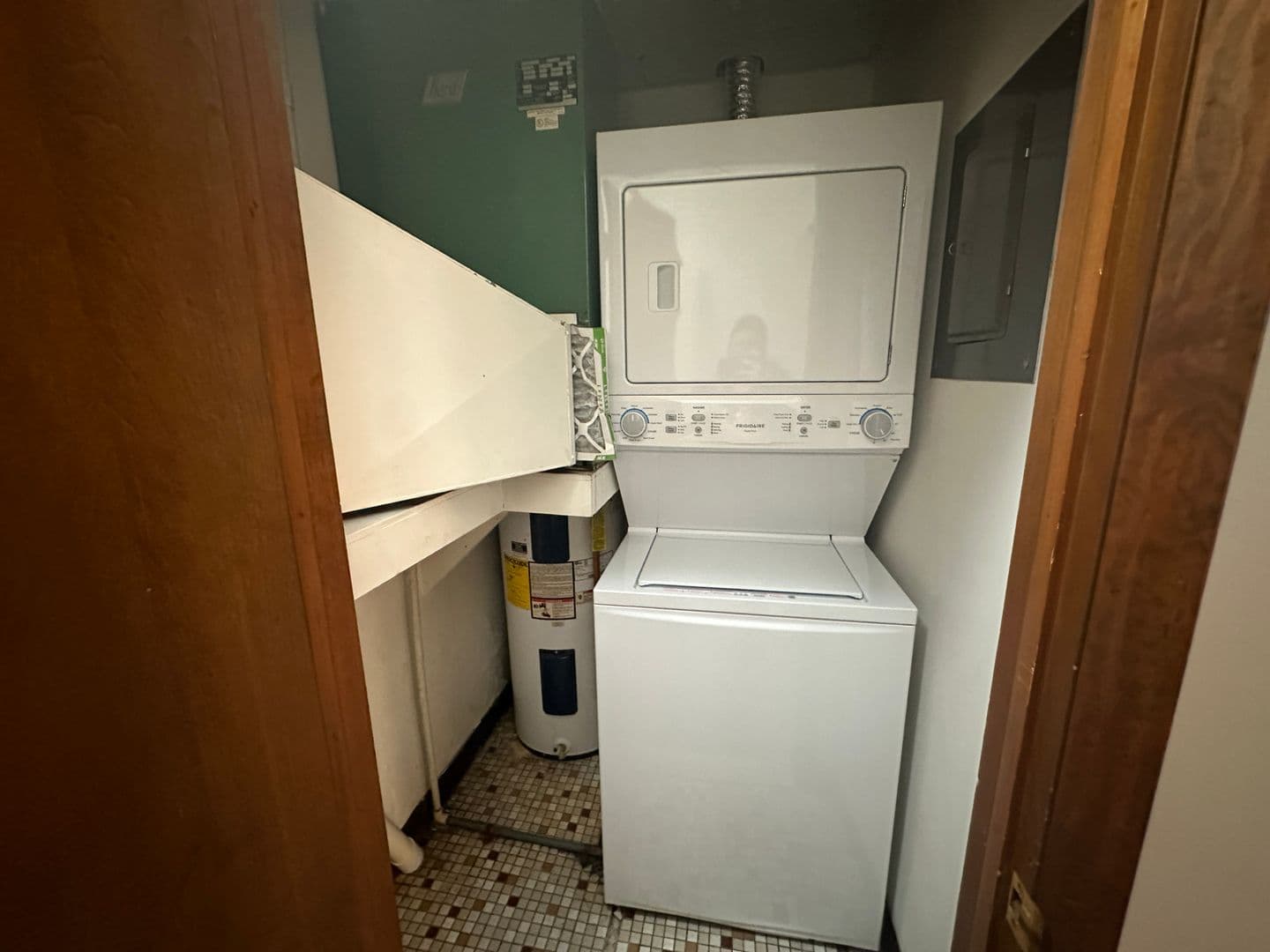 Stockbridge Apartment: 120 E Herbert St