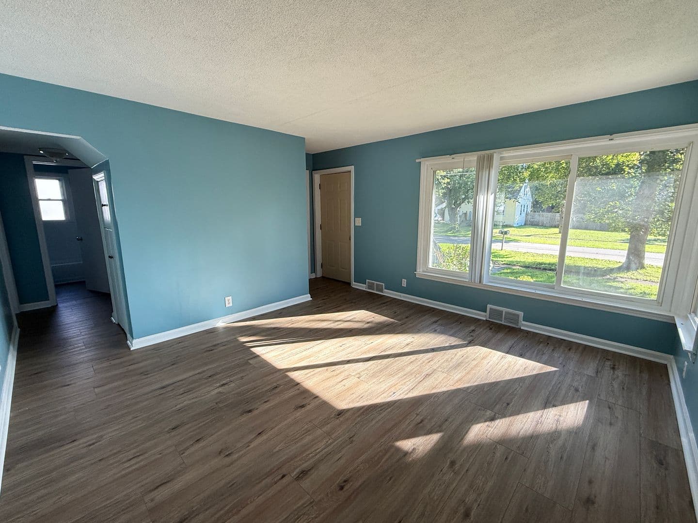 Jackson House: 2428 Midday St