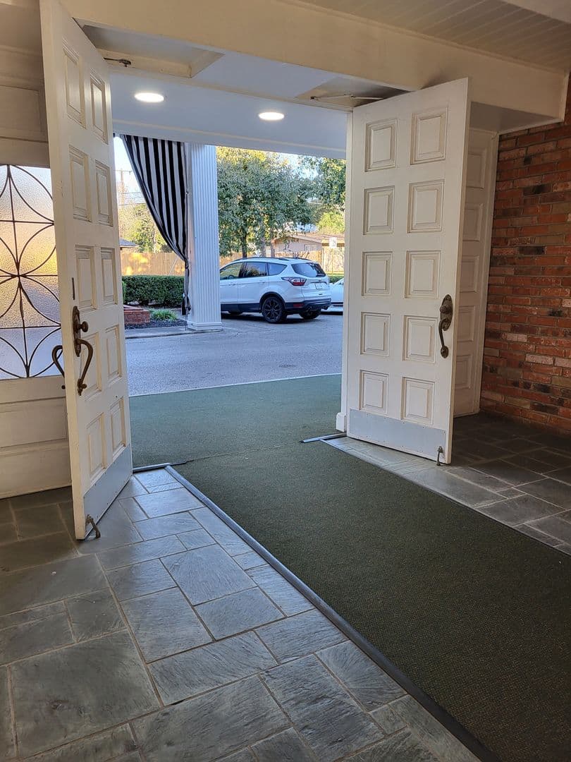 San Antonio Condo: 8401 N New Braunfels #350A