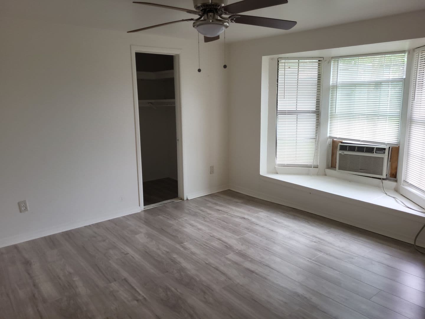 San Antonio House: 6950 Lark Haven Ln Unit 3