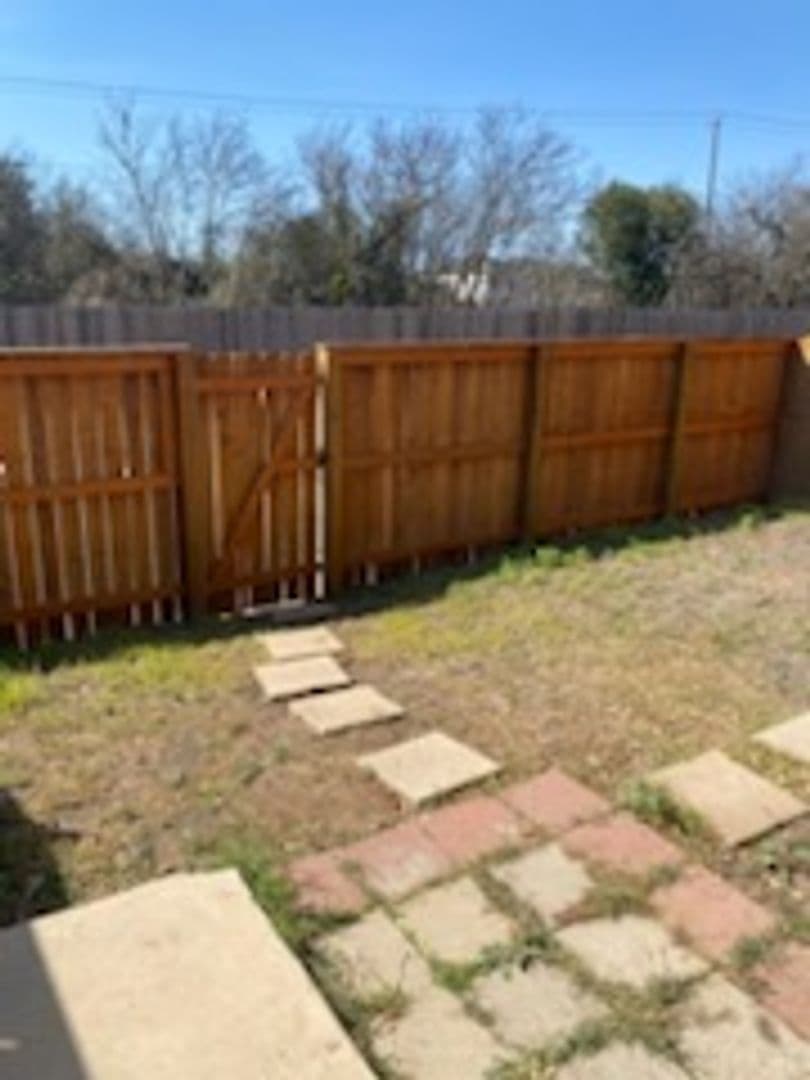 San Antonio House: 9140 Timber Path #4102