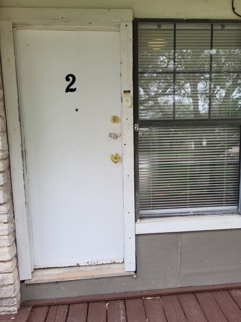 San Antonio House: 6950 Lark Haven Ln Unit 2