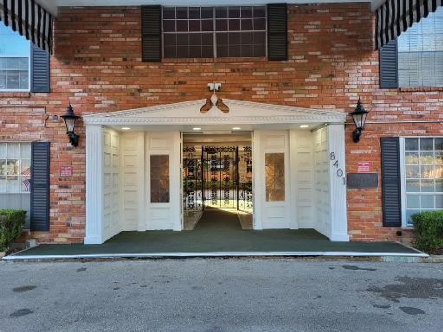 San Antonio Condo: 8401 N New Braunfels #350A