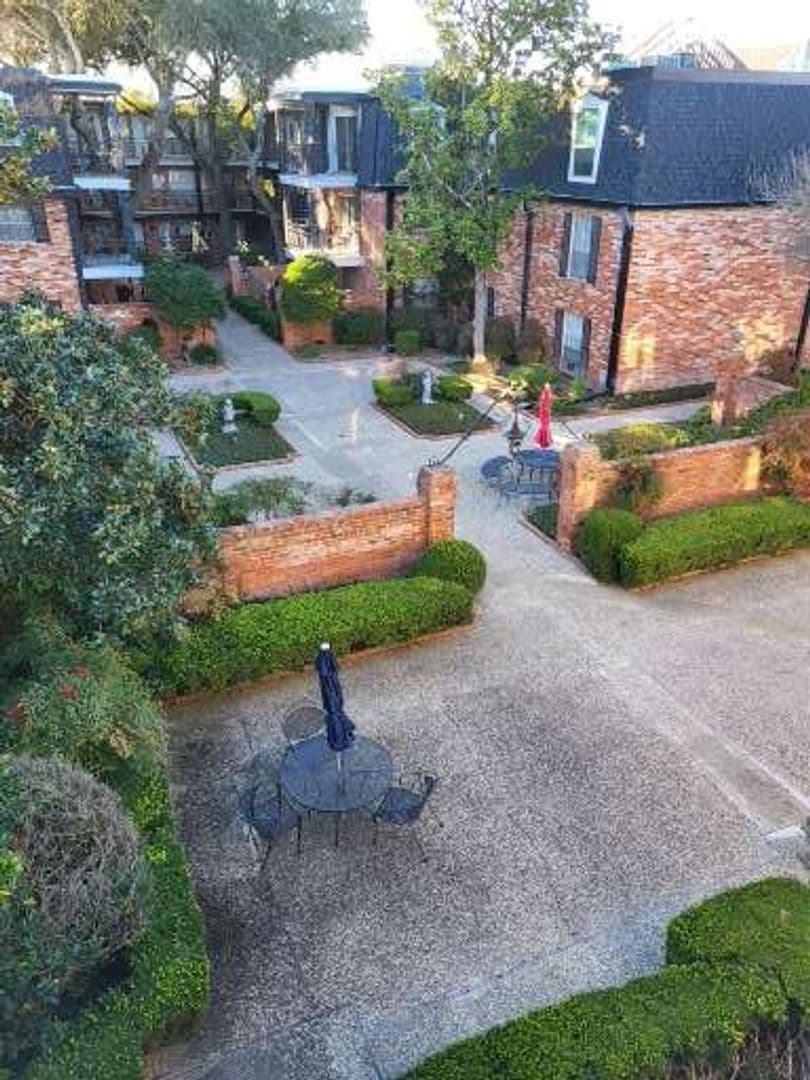 San Antonio Condo: 8401 N New Braunfels #350A