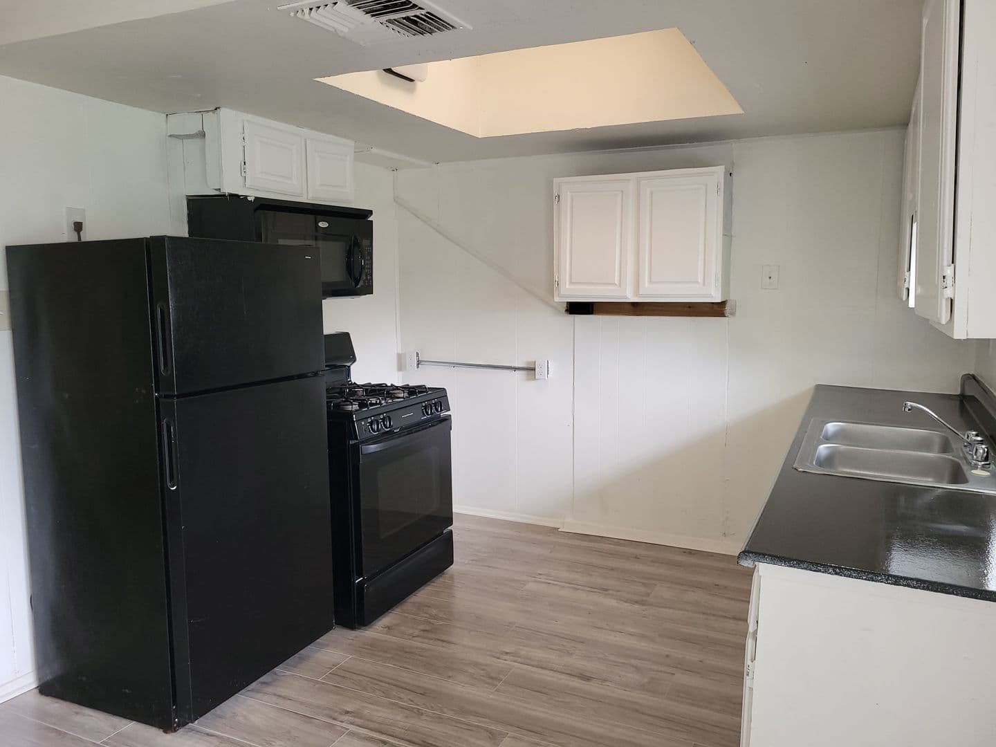 San Antonio House: 6950 Lark Haven Ln Unit 2