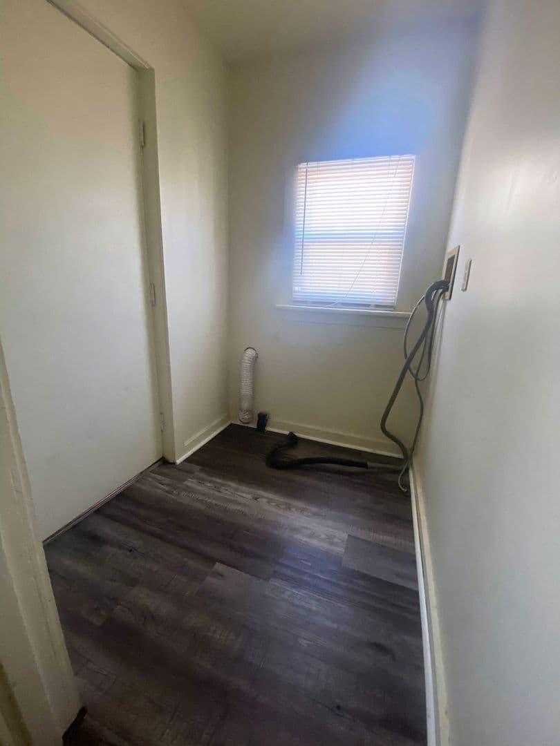 West Carrollton Apartment: 137 E Shannon Ave Apt B