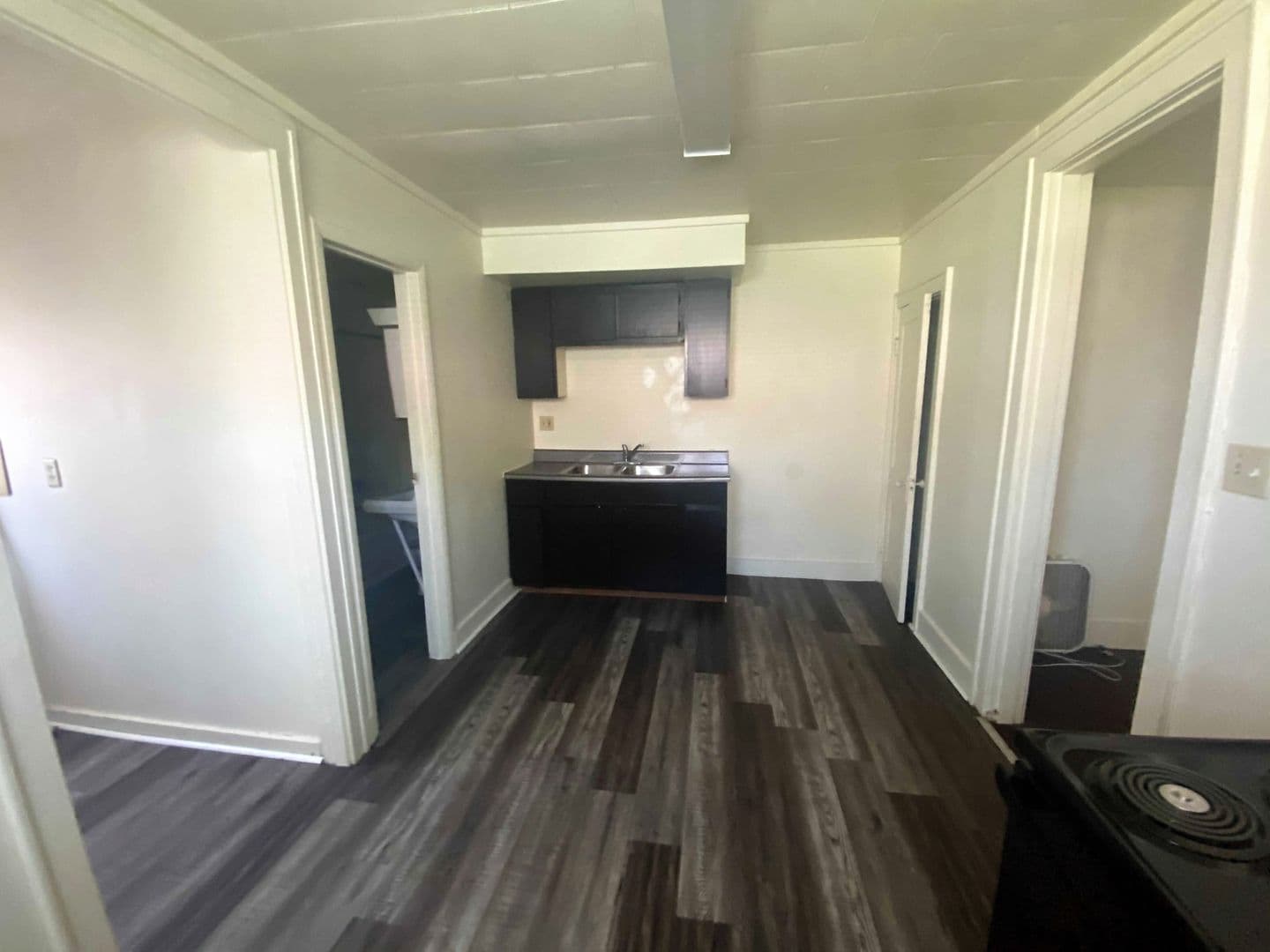 West Carrollton Apartment: 137 E Shannon Ave Apt B