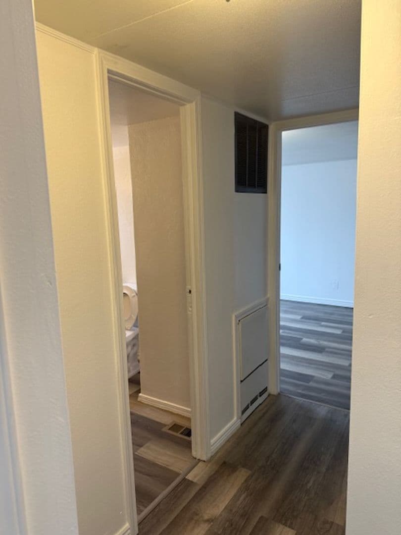 Burley Apartment: 17 S 600 W