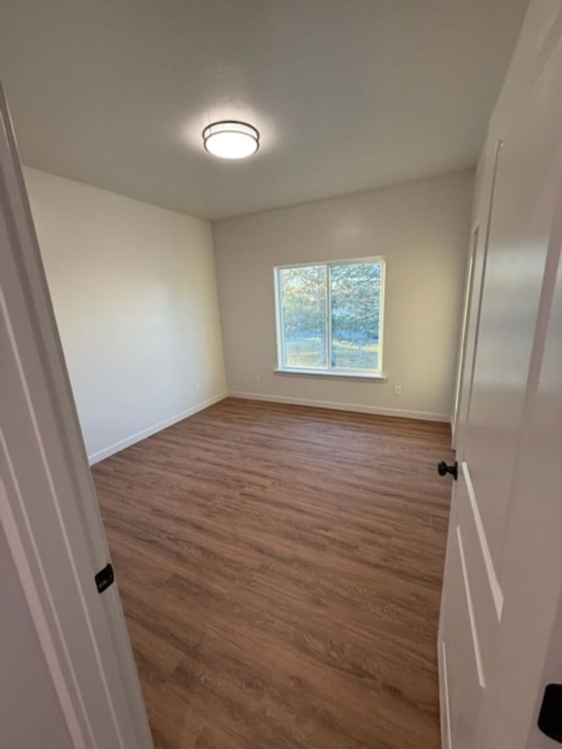 Twin Falls Apartment: 321 & 329 Pheasant Rd.