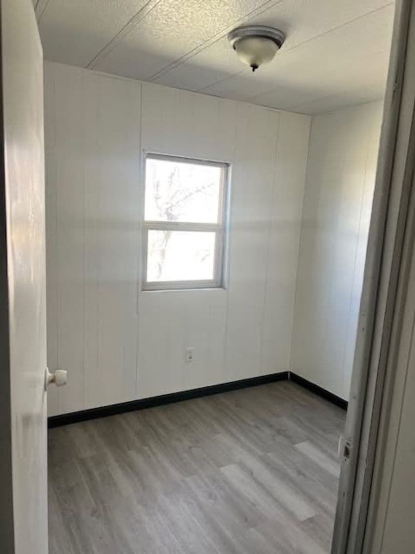Burley Apartment: 17 S 600 W