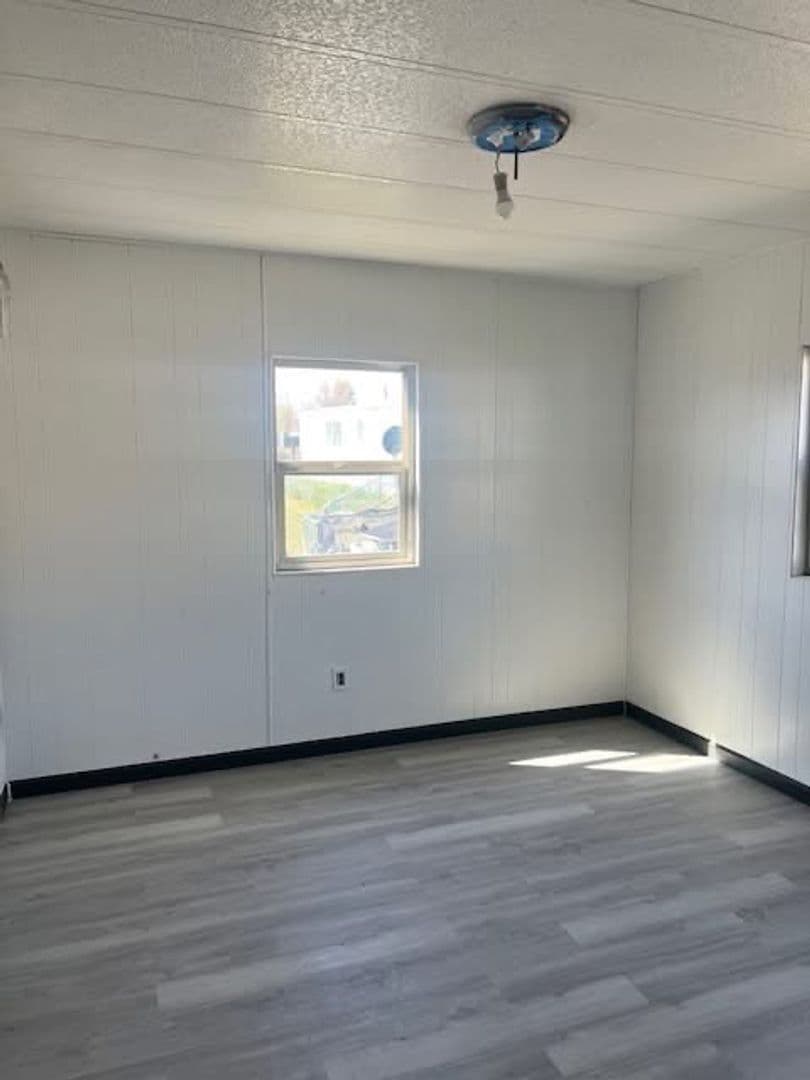 Burley Apartment: 17 S 600 W