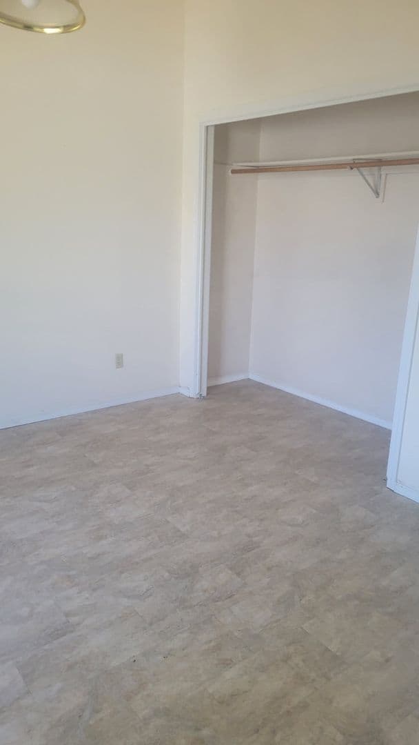Gooding Apartment: Nevada Street