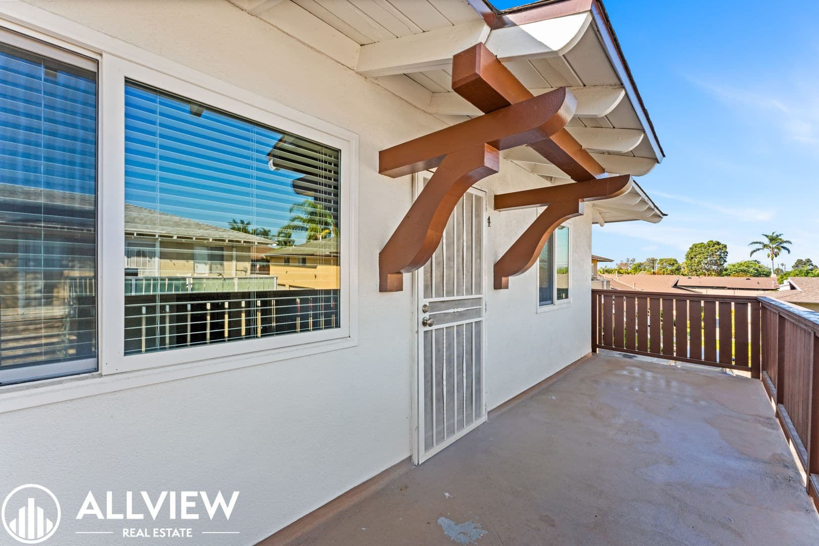 Huntington Beach Apartment: 16661 Bartlett Lane