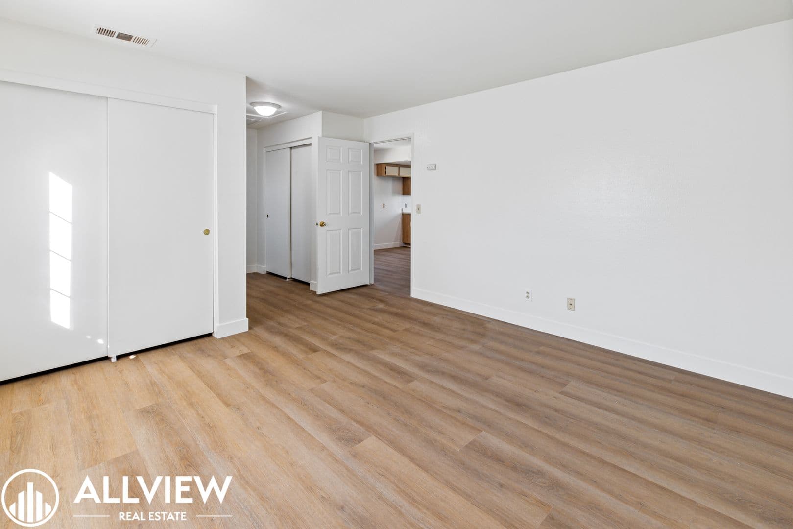 Whittier Apartment: 11325 Laurel Avenue