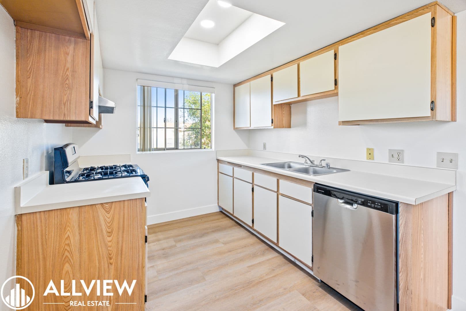 Whittier Apartment: 11325 Laurel Avenue