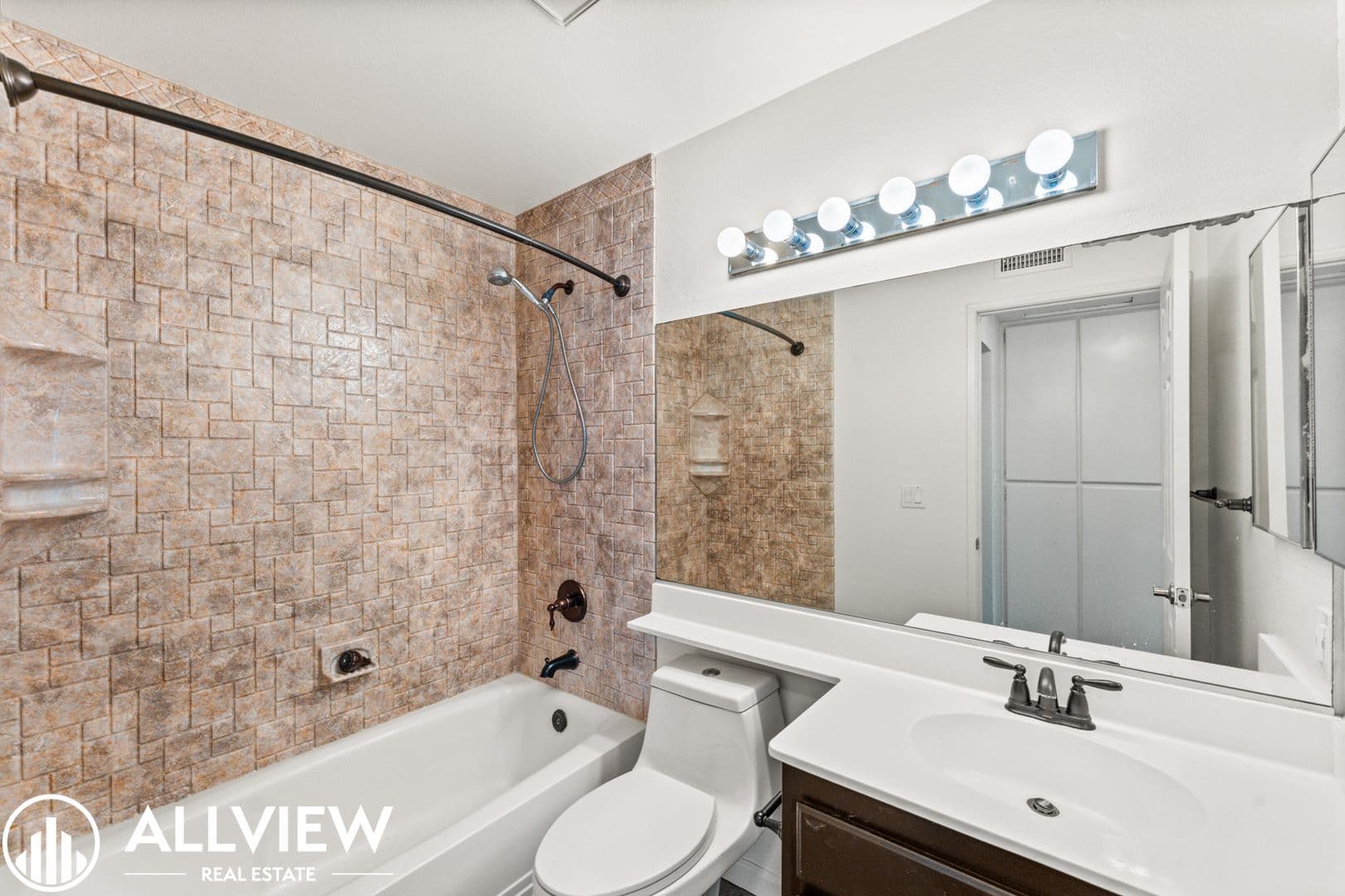 Garden Grove House: 10371 Garden Grove Boulevard Apartment 49