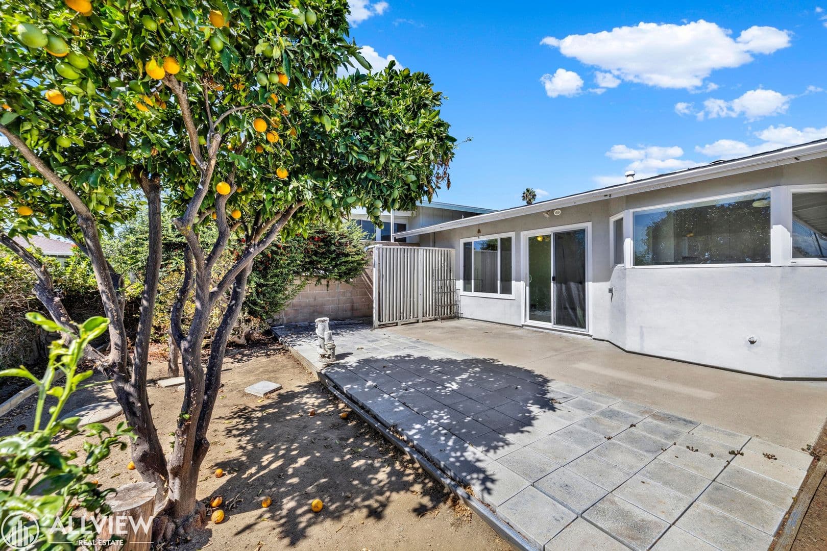 San Marcos House: 1663 La Tierra Lane