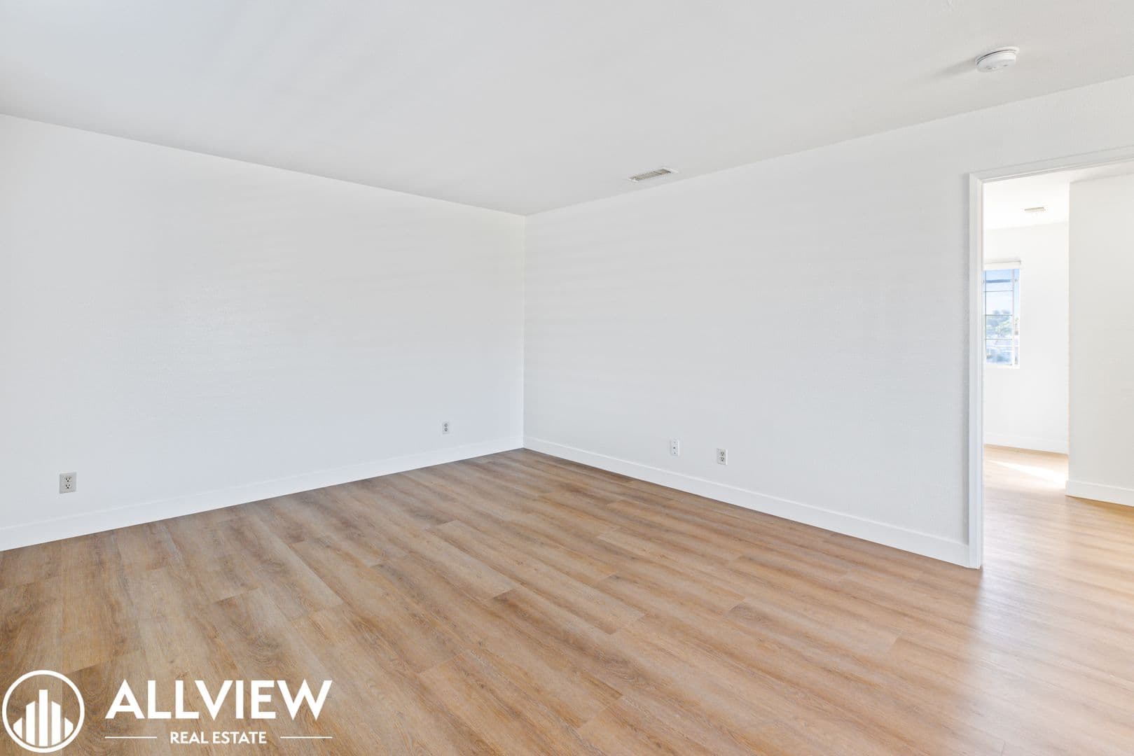 Whittier Apartment: 11325 Laurel Avenue