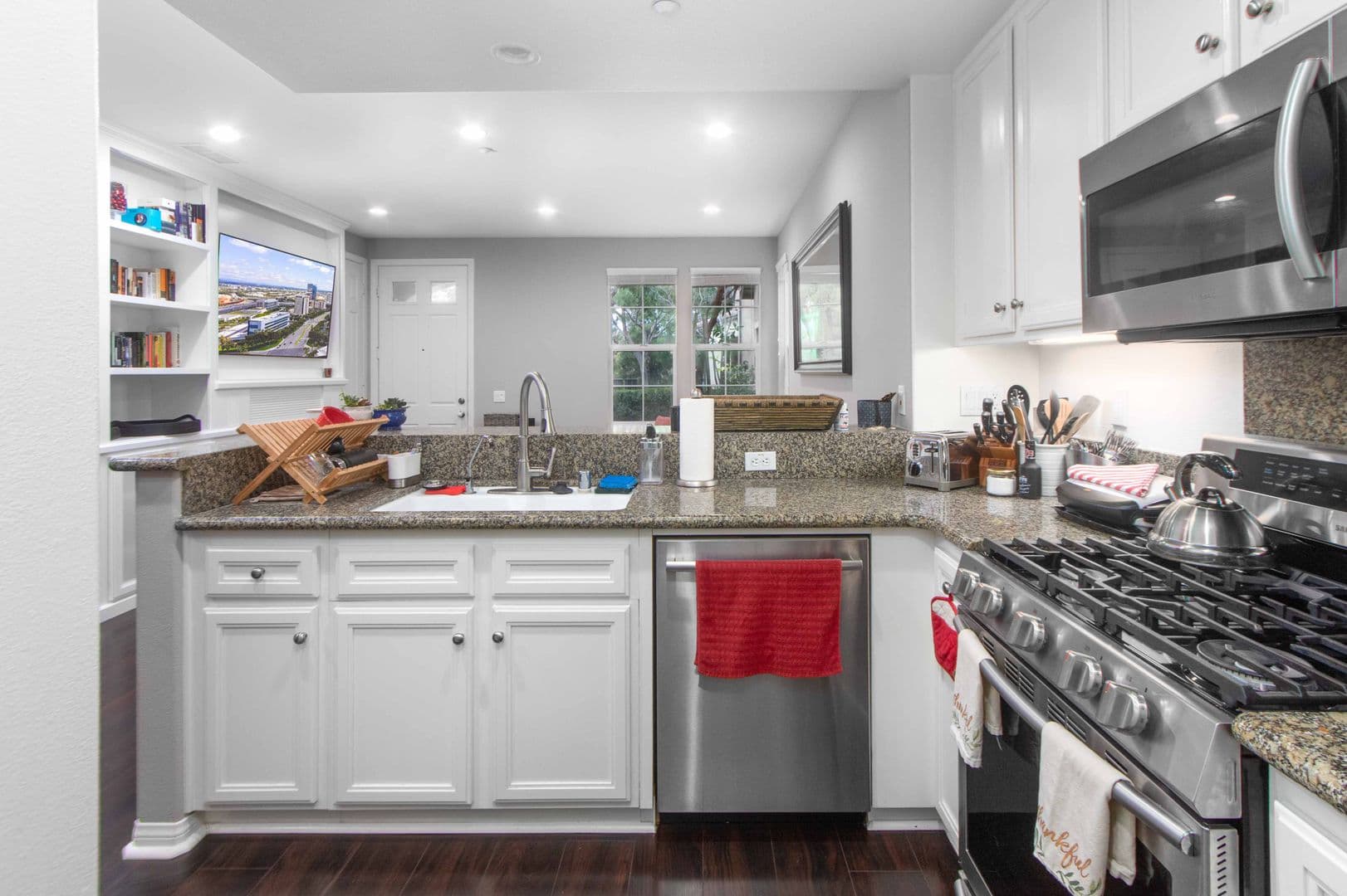 Irvine Condo: 40 Dovetail - 1