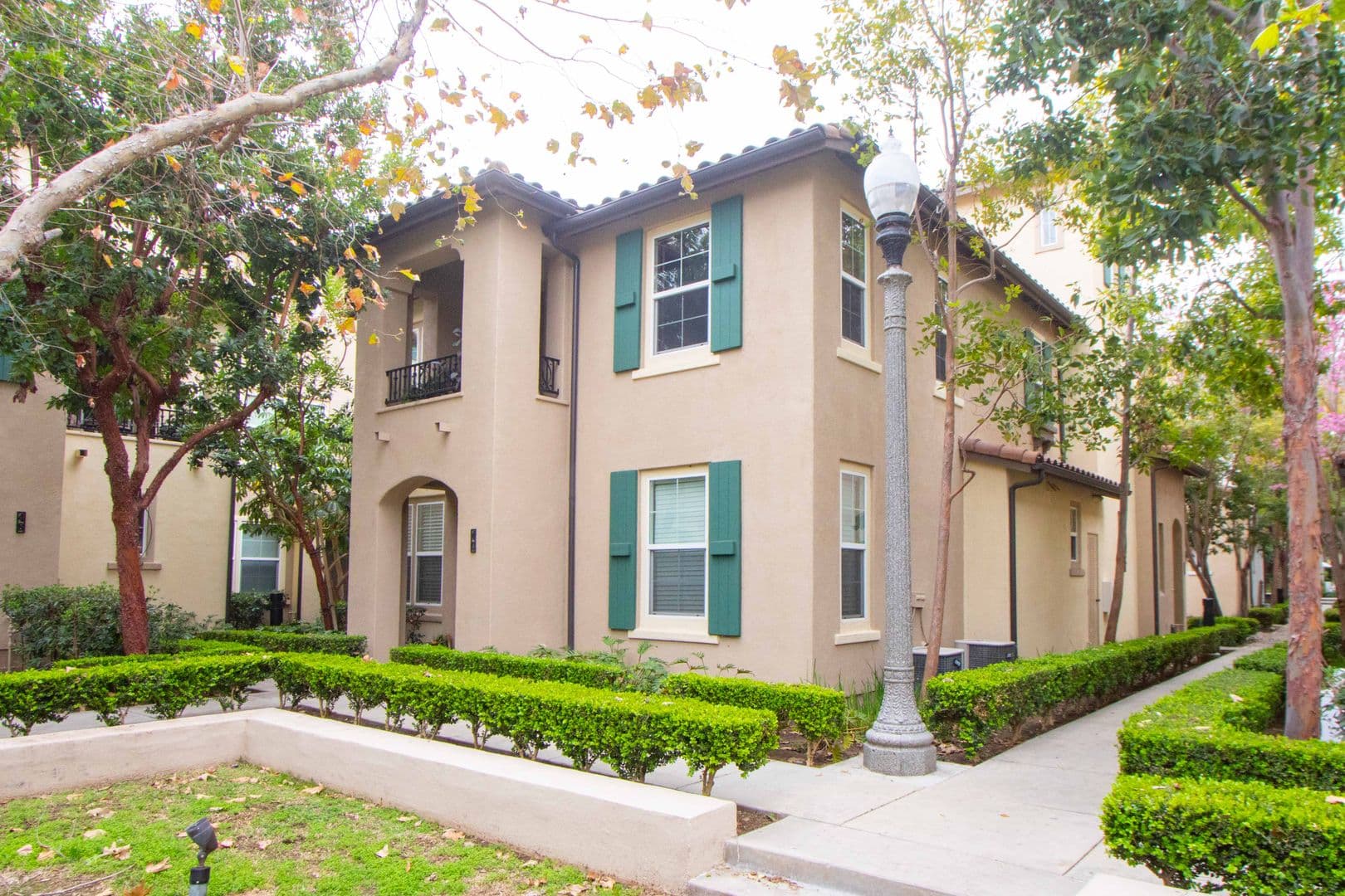 Irvine Condo: 40 Dovetail - 1