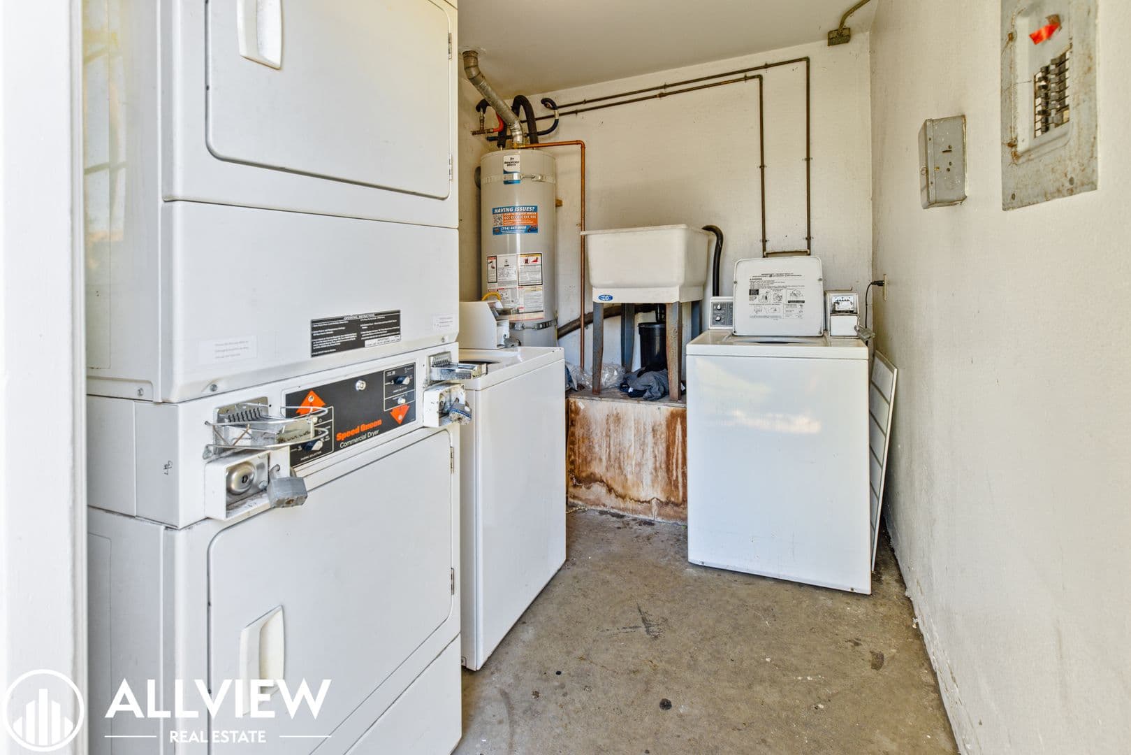 Whittier Apartment: 11325 Laurel Avenue