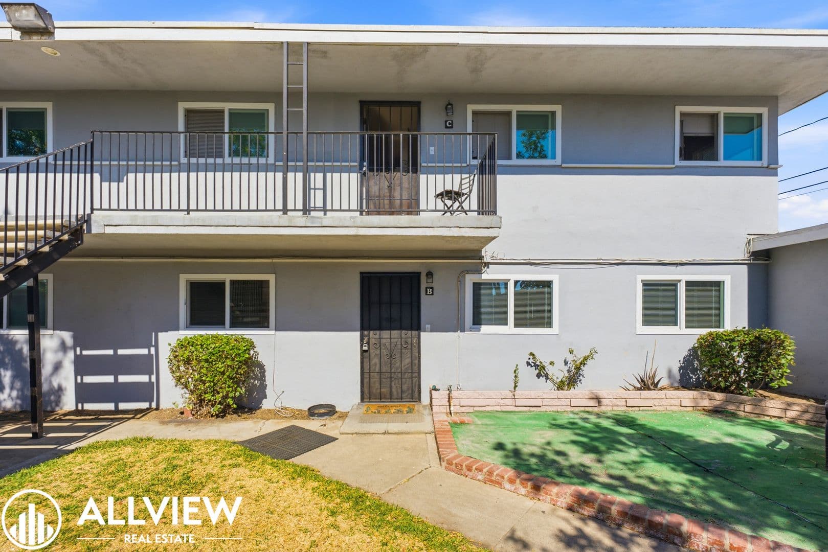 Anaheim Apartment: 3410 West Olinda Lane