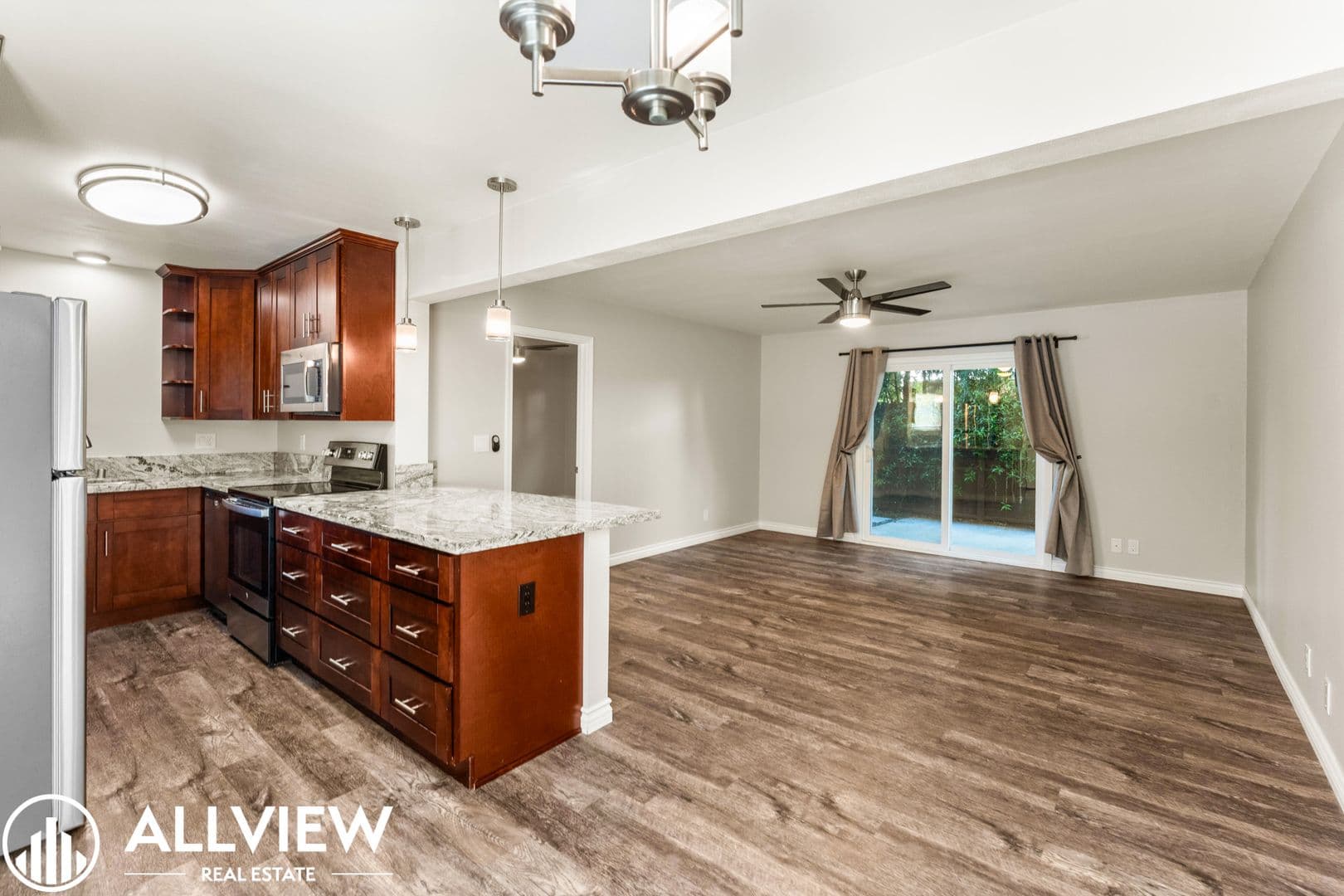 Costa Mesa Apartment: 2466 Santa Ana Ave