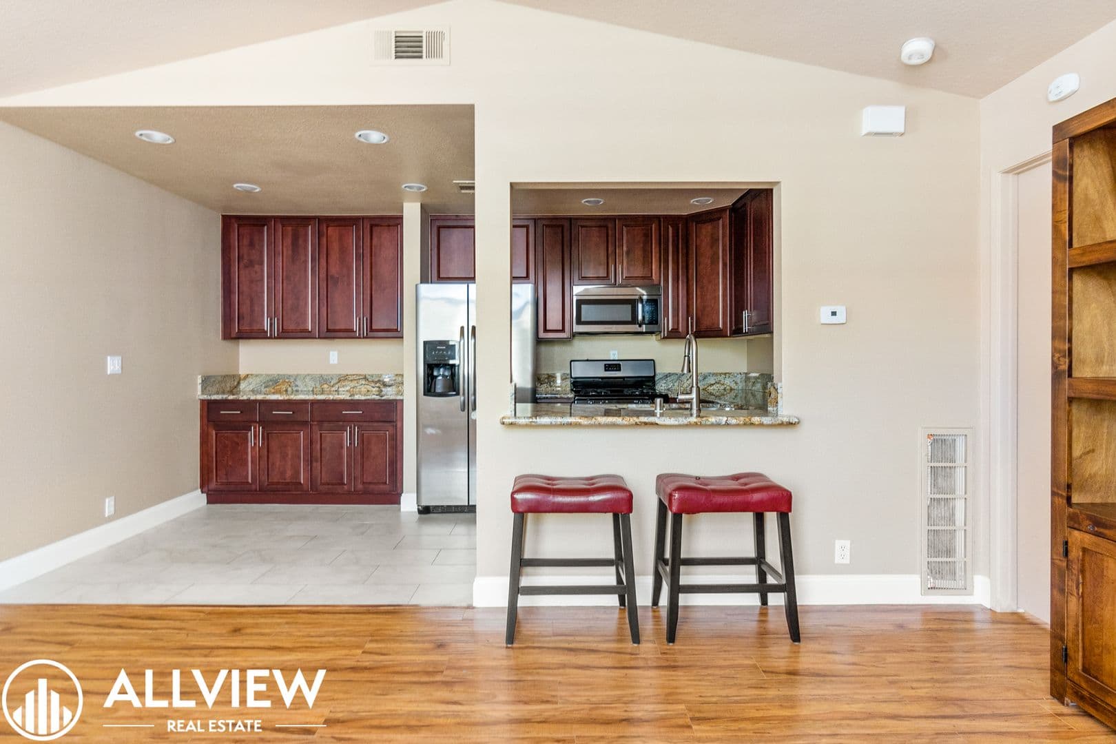 Rancho Santa Margarita Condo: 15 Gaviota