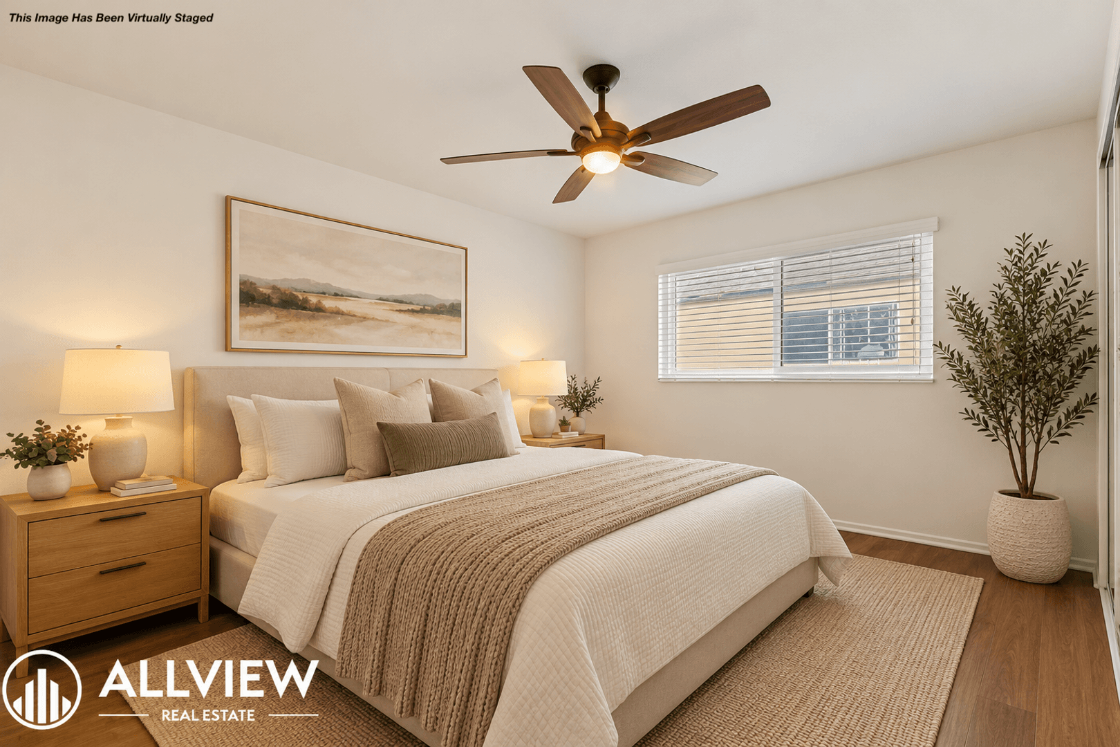 Huntington Beach Apartment: 16661 Bartlett Lane