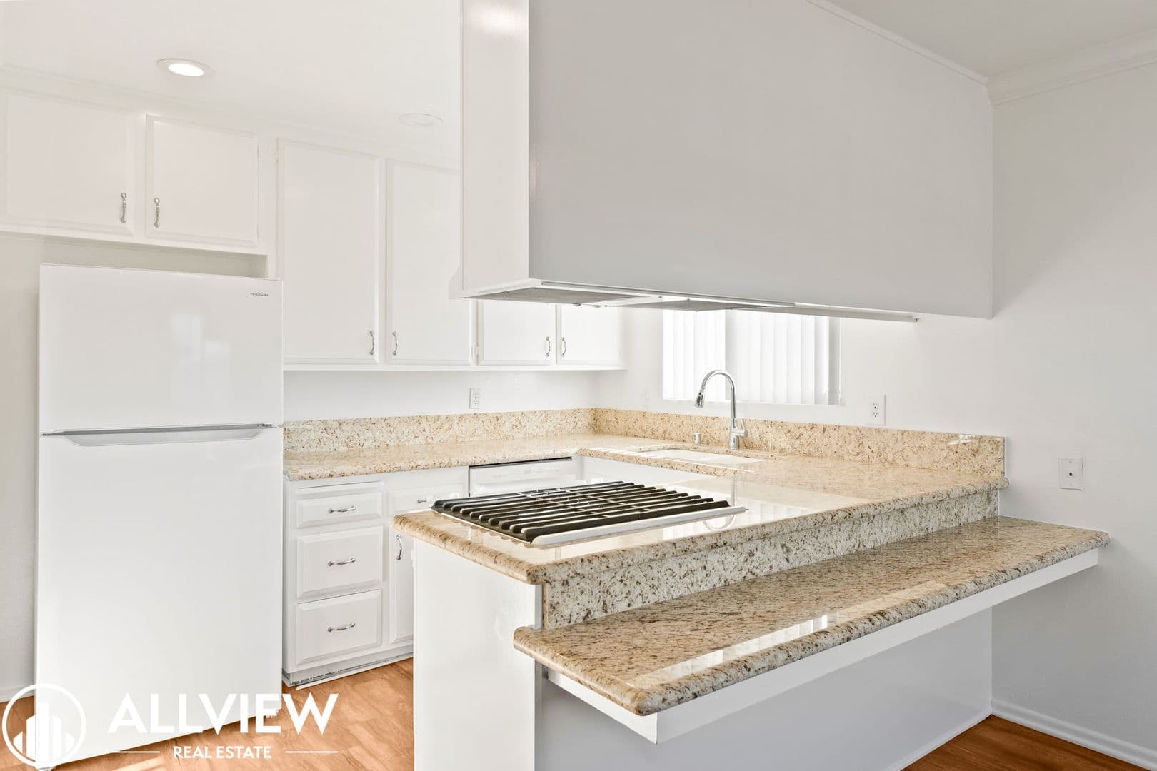 Huntington Beach Apartment: 16661 Tunstall Lane