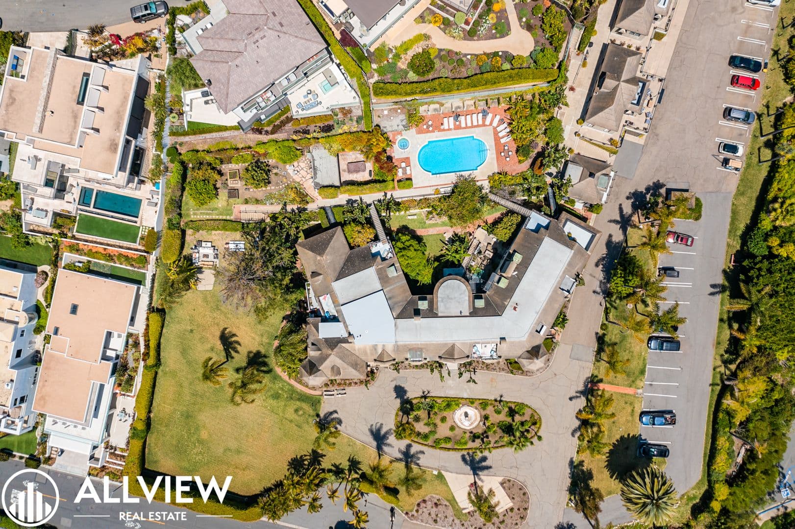 Laguna Beach Apartment: 770 Hillcrest Drive
