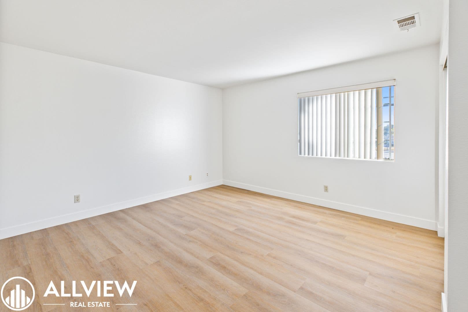 Whittier Apartment: 11325 Laurel Avenue