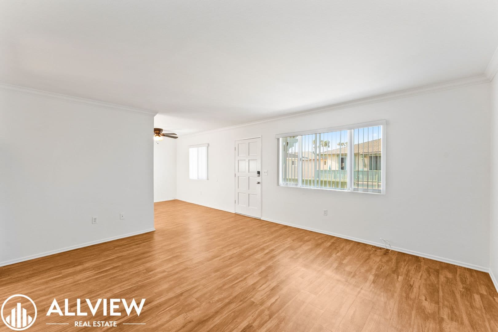 Huntington Beach Apartment: 16661 Tunstall Lane
