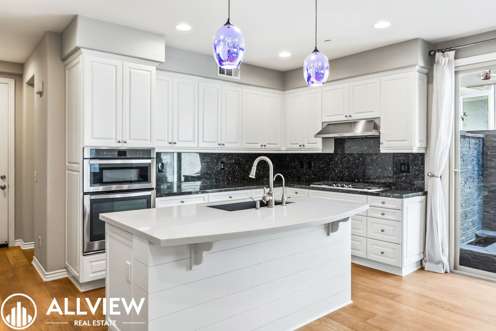 Huntington Beach House: 8237 Kendall Drive