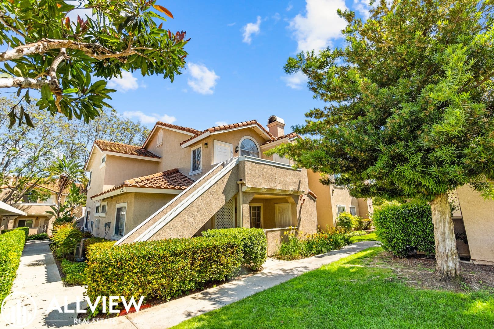 Rancho Santa Margarita Condo: 15 Gaviota