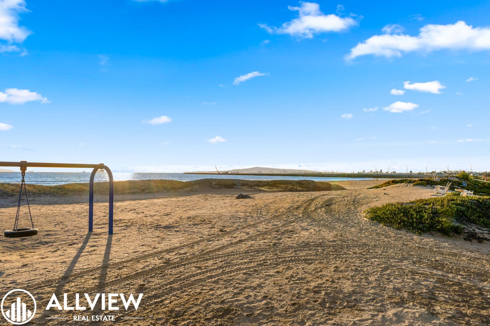 Surfside Apartment: 17 C Pacific Avenue