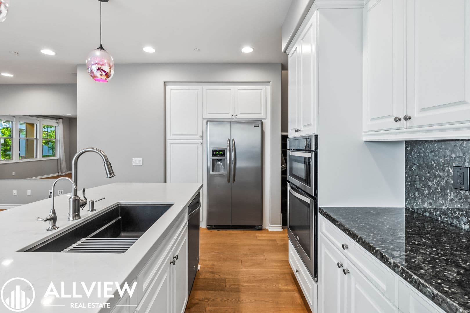 Huntington Beach House: 8237 Kendall Drive